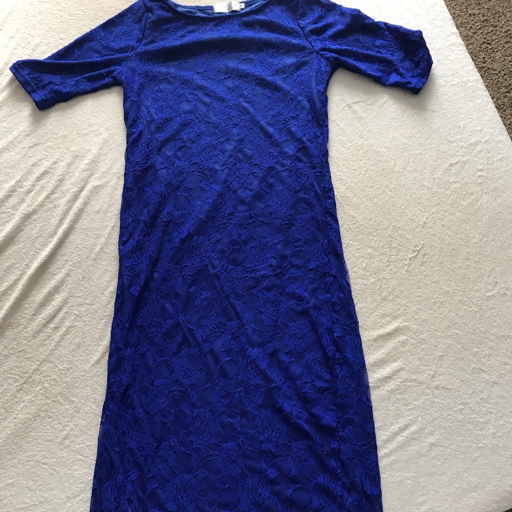 Lace dress